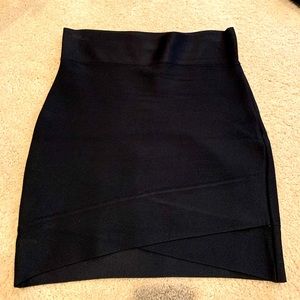 BCBG powerskirt size M